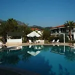 Club Mel Szálloda 3*
