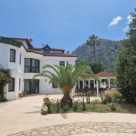 Club Mel Szálloda